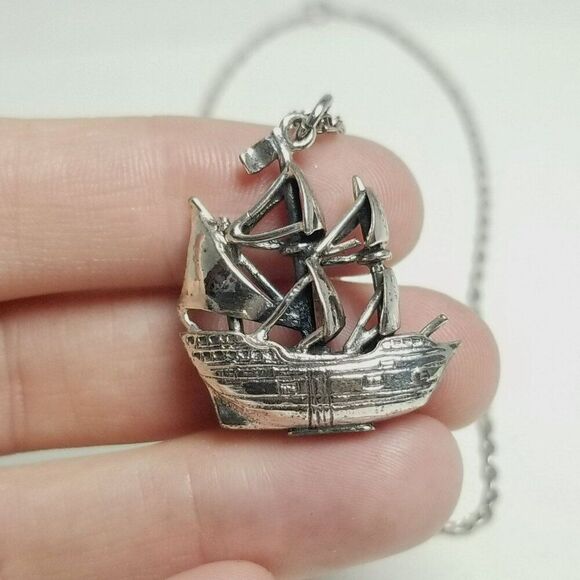 Vintage Danecraft Sterling Silver 3D Sailboat Boat Pendant Necklace Chain Estate - Picture 1 of 11